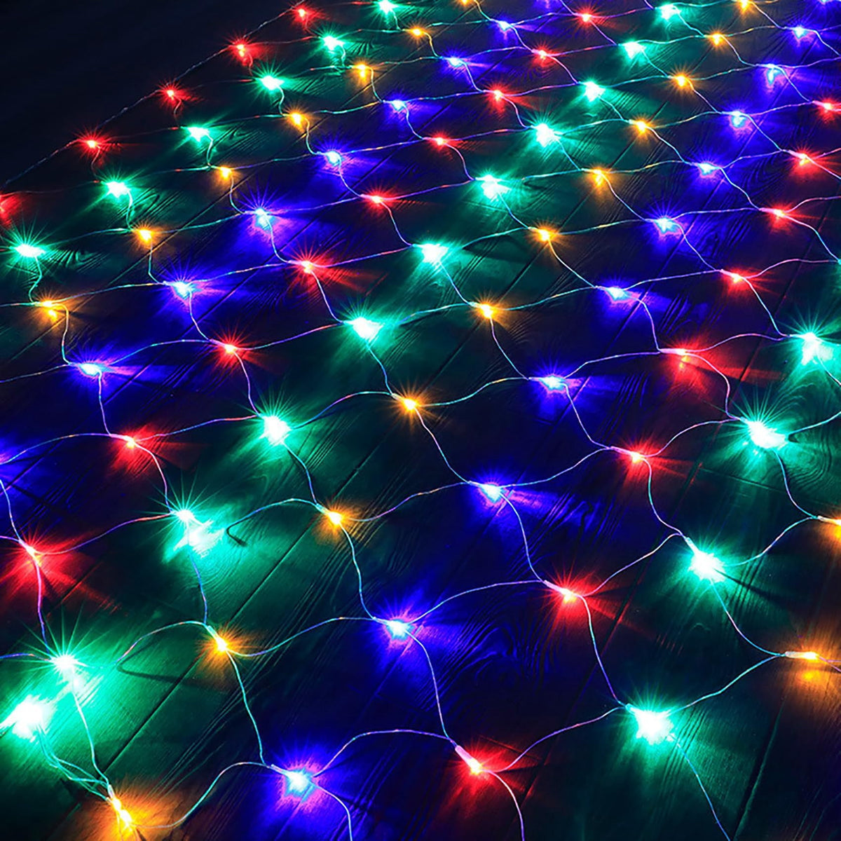 Garden Net Lights- Battery Operated 672 LED Waterproof Net Mesh Lights with 8 Modes- 6x4M Fairy String Lights for Outdoor Indoor Christmas Tree- Bush- Backyard- Garden- Party Décor.